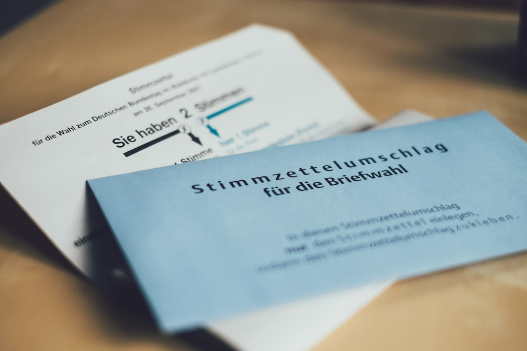 Moderne Büroräume bei Acouncompany.info mit hellem Design und bequemen Arbeitsplätzen.